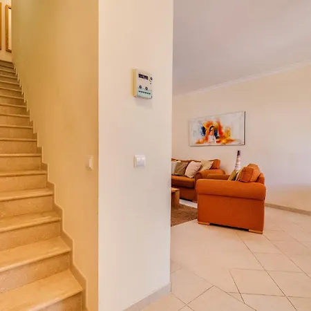 Sunny 2bdr House Near Ferragudo By Lovelystay * Estômbar