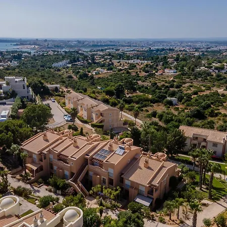 Sunny 2bdr House Near Ferragudo By Lovelystay